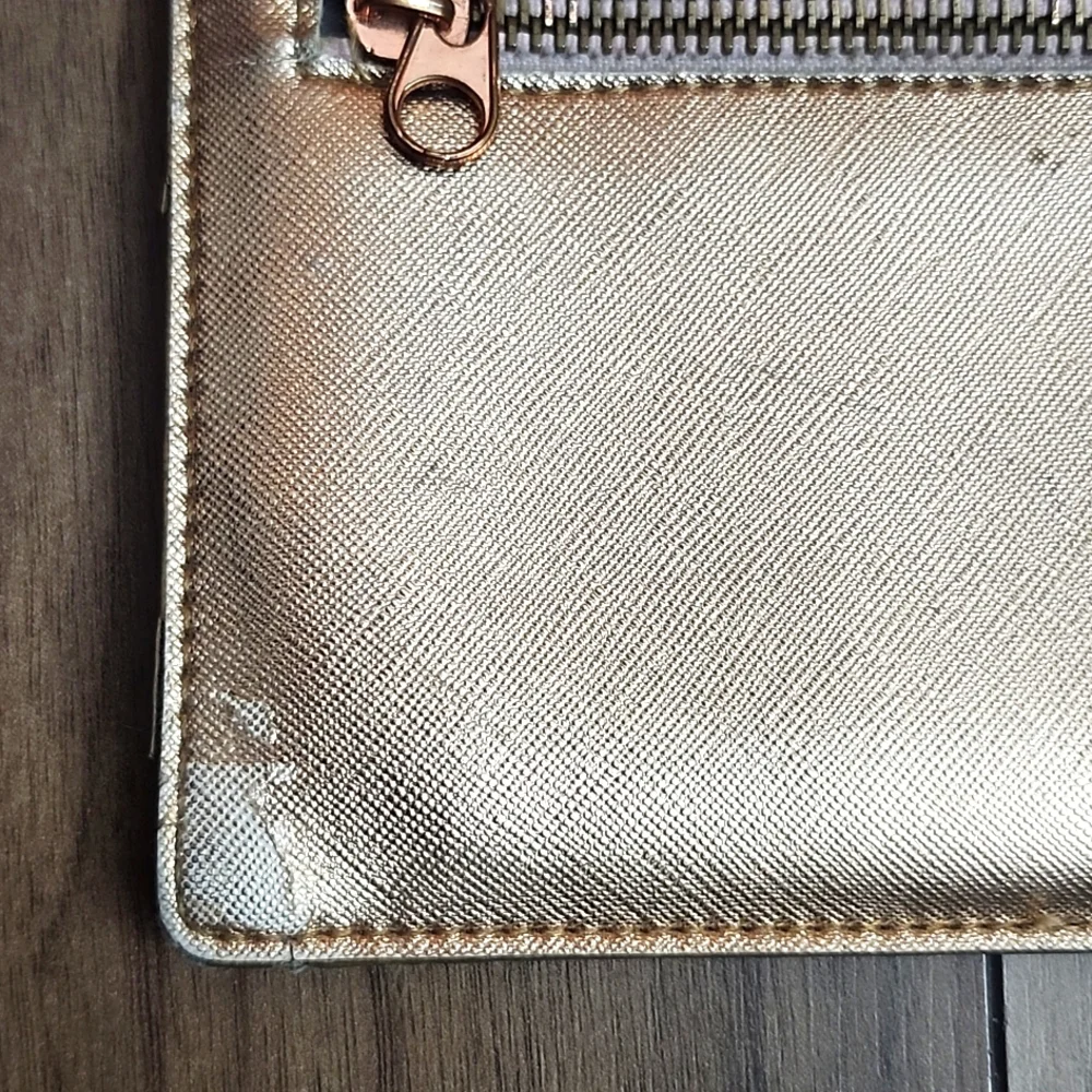 Free With Purchase, Flat Thin Gold Wallet, Clummm, 9"X5" - Picture 5 of 11